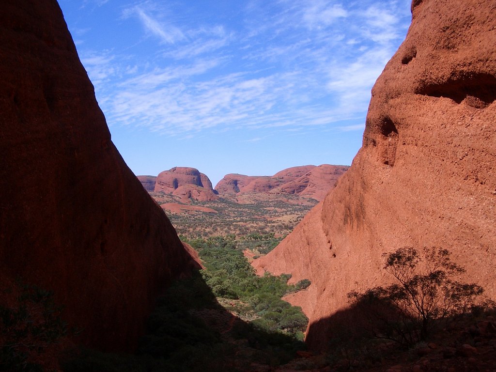 Kata Tjuta: View from Karu Lookout (East)