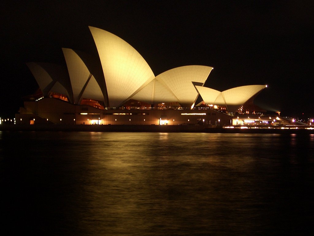 Sydney Opera House by night