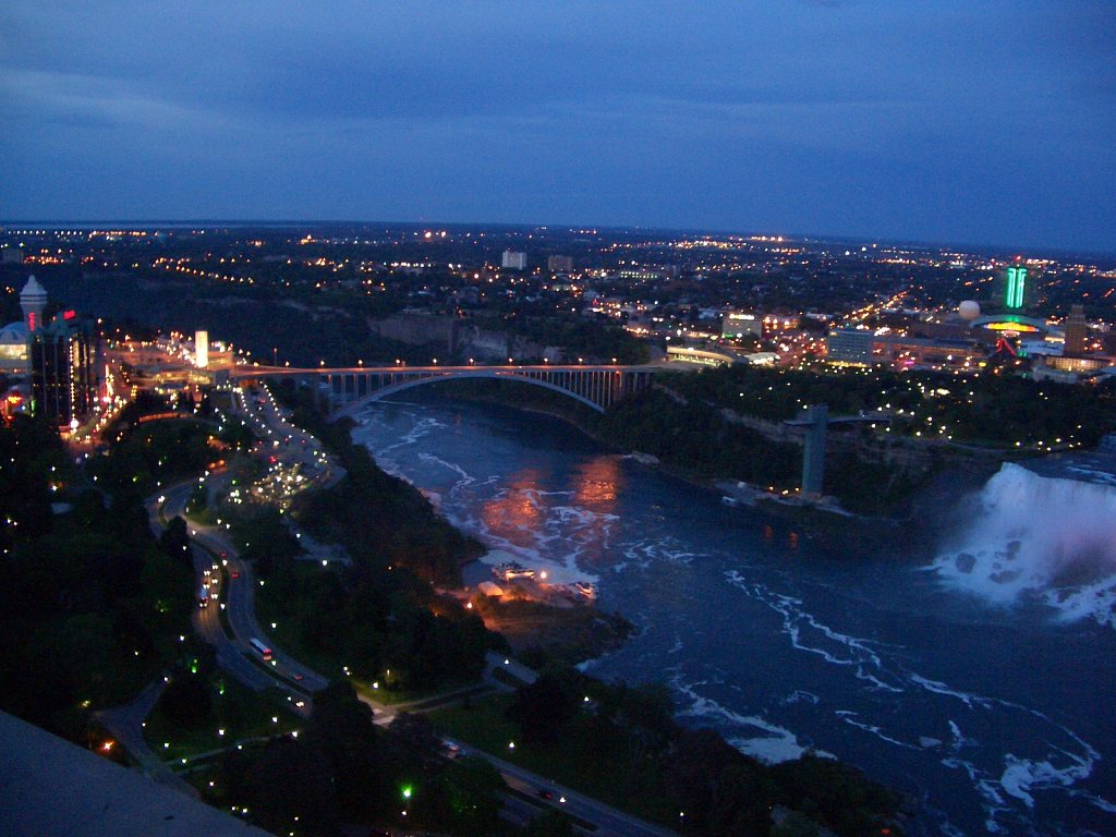 Surrounding area of the Niagara Falls at night