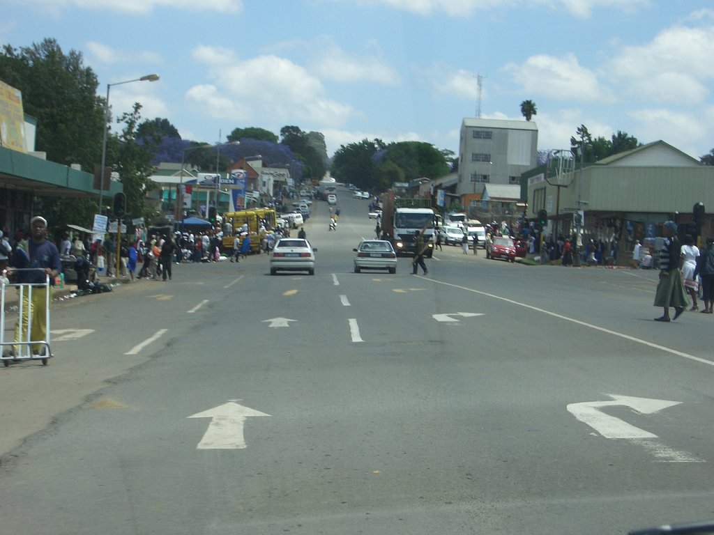 Hustle and bustle in the cities on the way to Royal Natal National Park