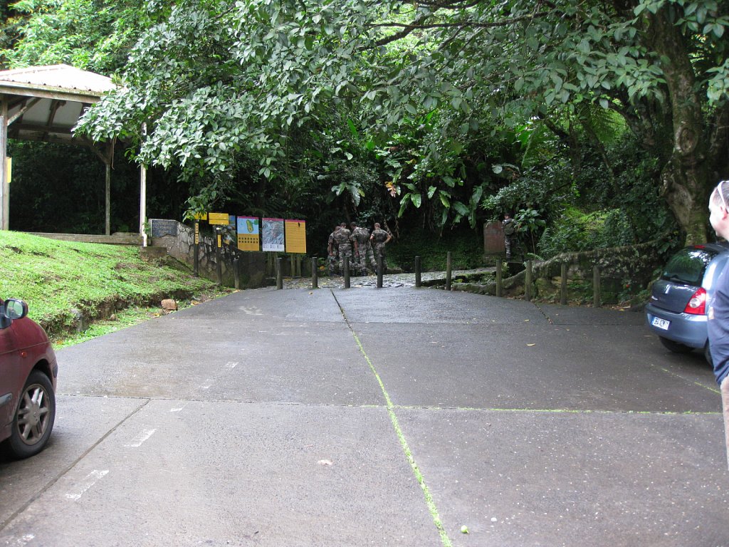 Depature point "Bains Jaunes" to climb on the vulcano La Soufrière