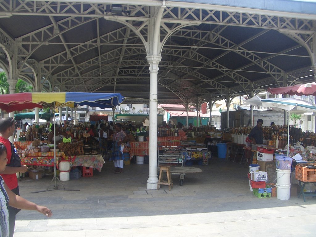 Market in Pointe-à-Pitre