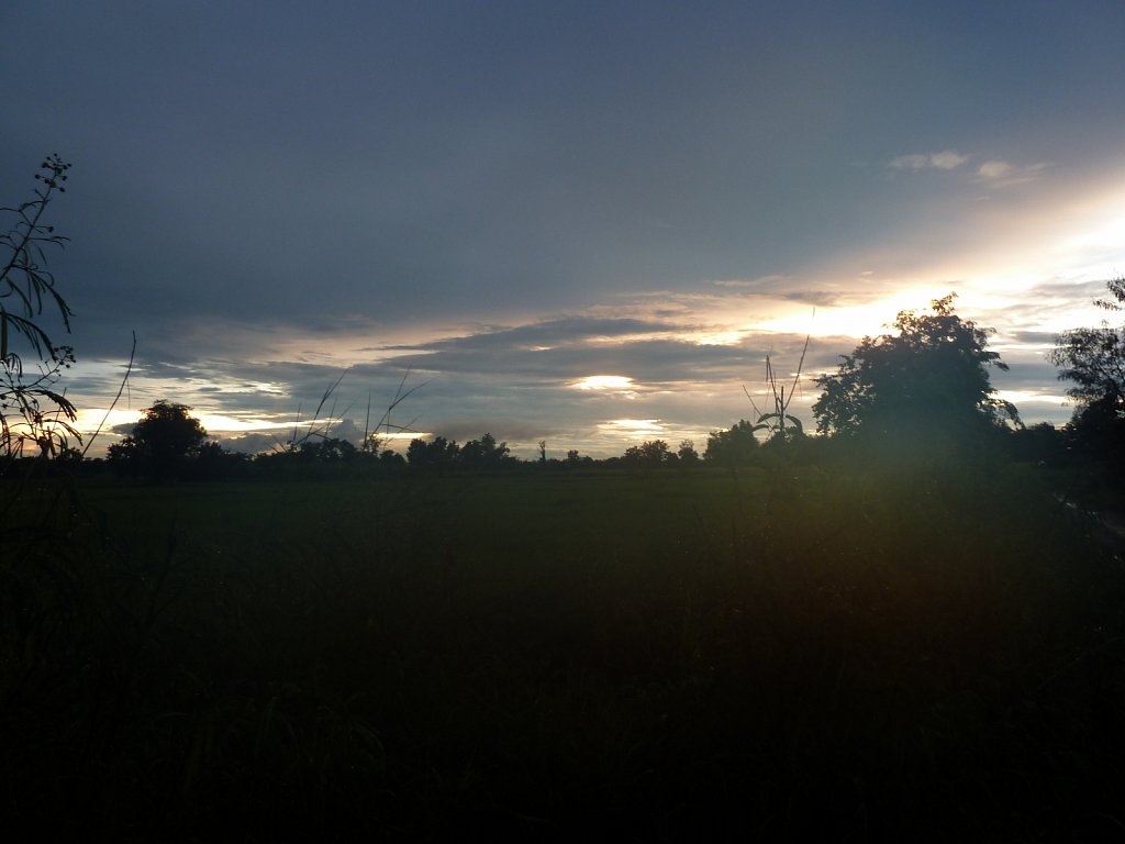 Twilight on the way back to Udon Thani