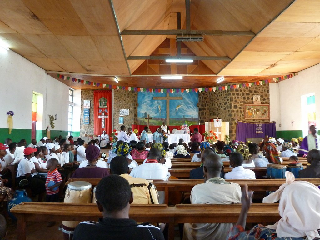 Easter service (Presbyterian church) in Kumbo
