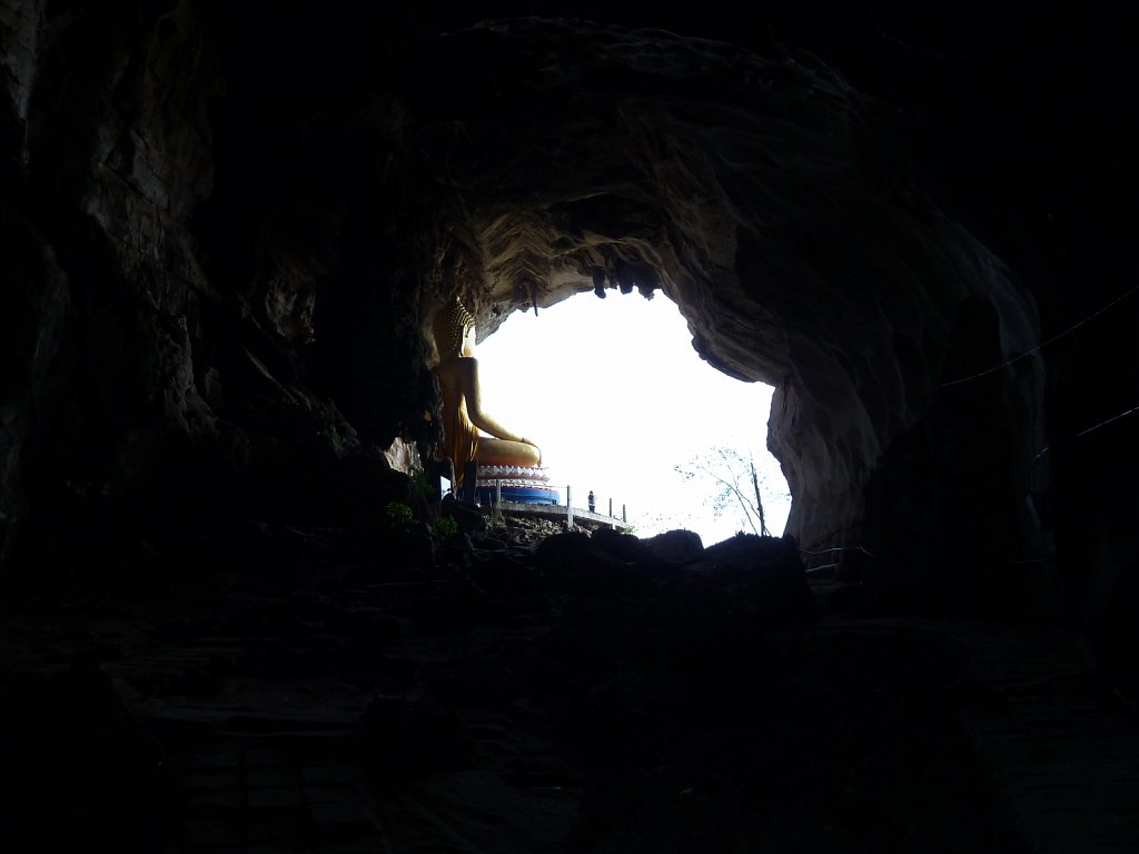 Tham Erawan Cave