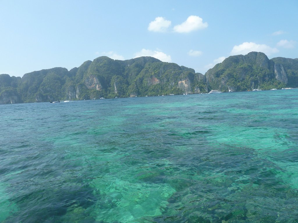 Snorkeling area at Ko Phi Phi
