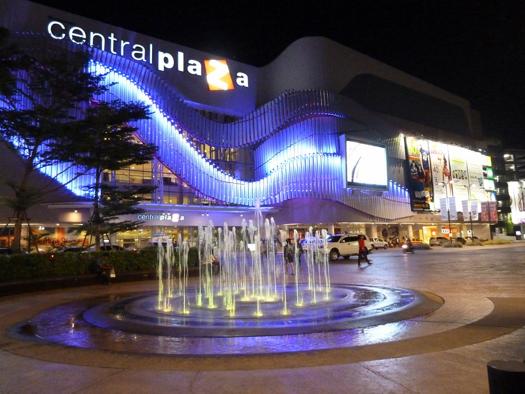 Central Plaza shopping center