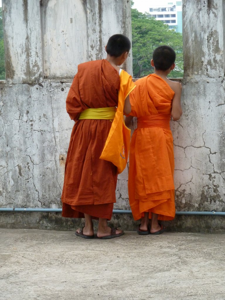 Child monks at Patuxai
