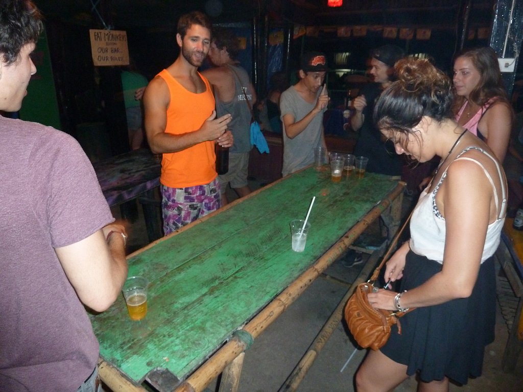 Beer Pong in Backpacker bar
