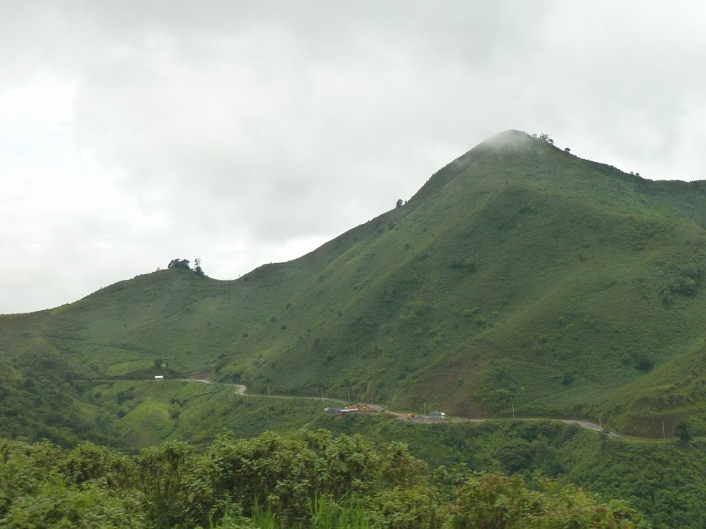 Road to Luang Prabung