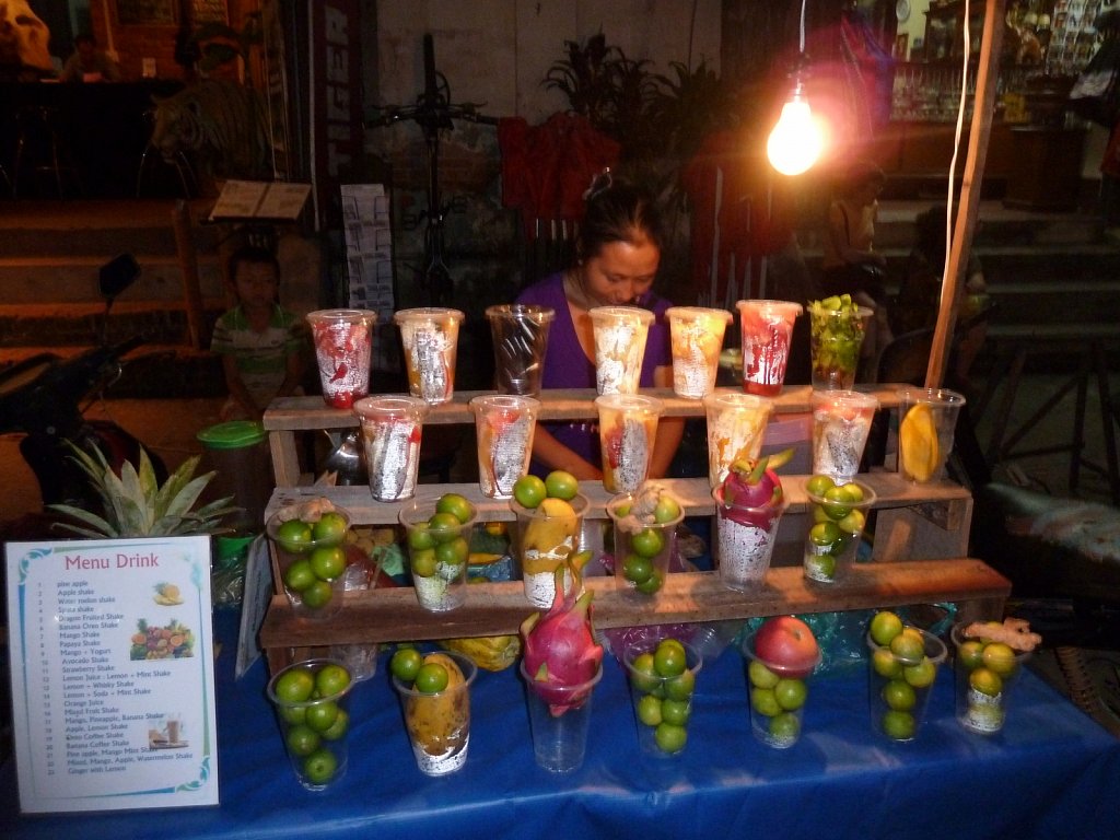 Smoothie shop in Luang Prabang