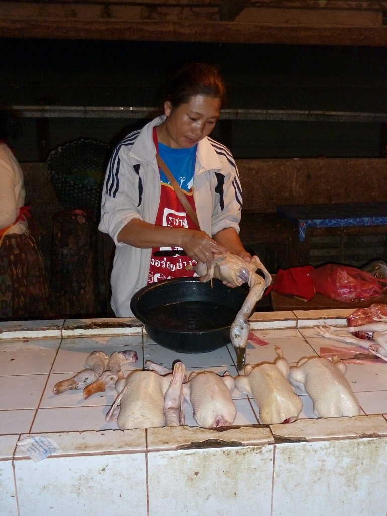 At the market in Phonsavan