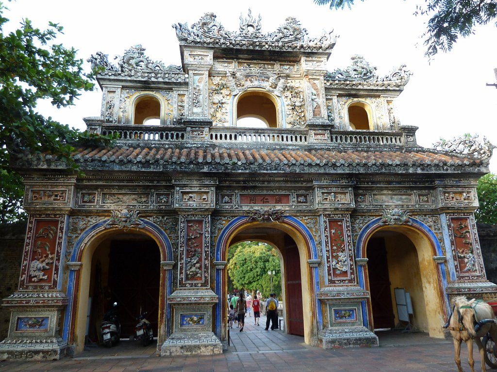 Gate to the Forbidden Purple City