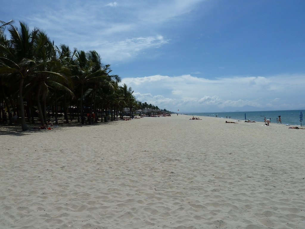 Cua Dai Beach