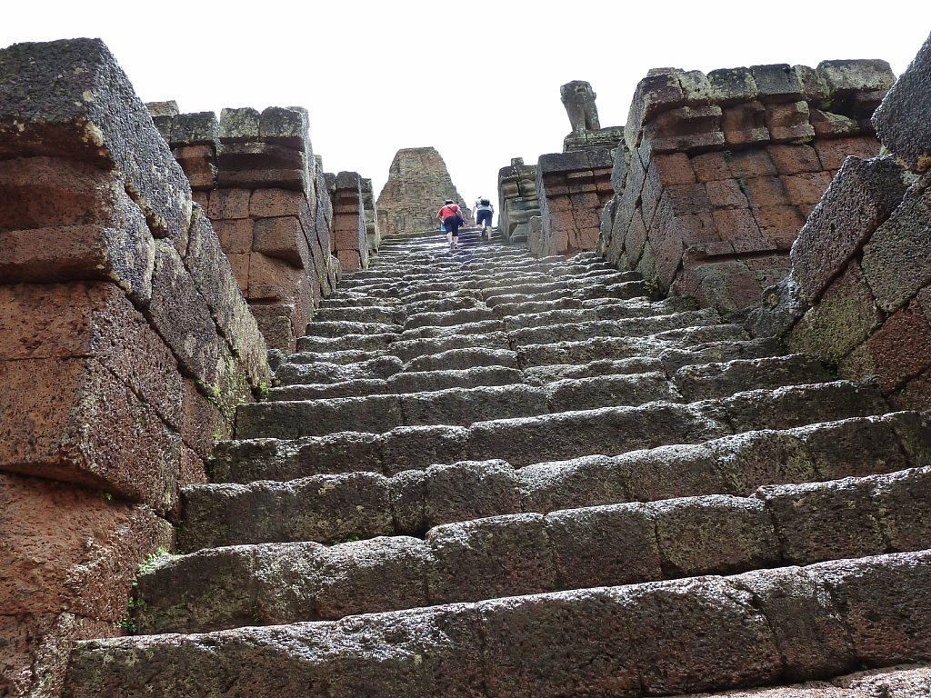Stairway to Pre Rup temple