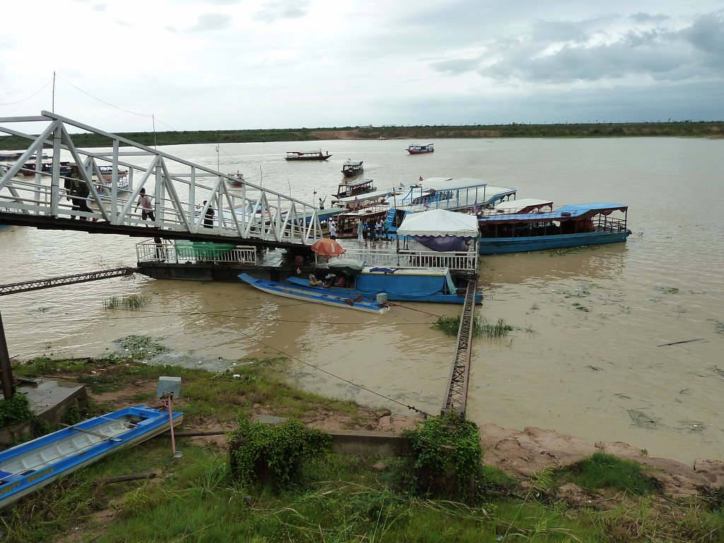 Pier at Tonle Sap lake