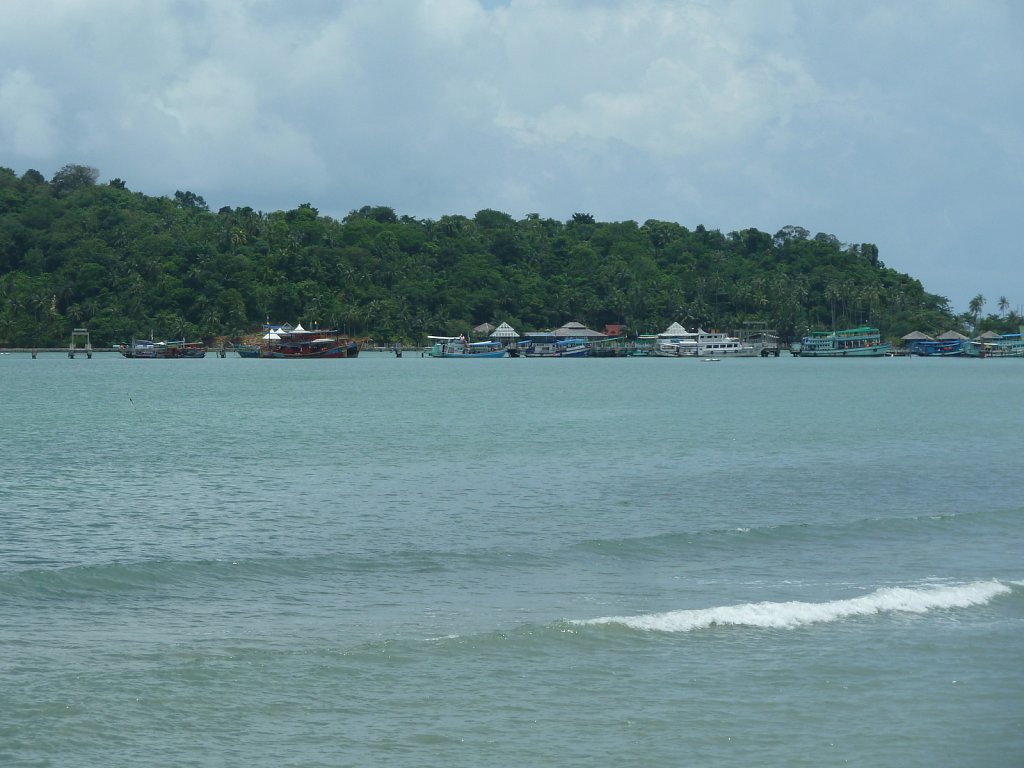 Tropical beach at Ko Chang