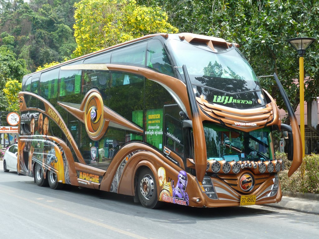 Pimped coach in Aonang