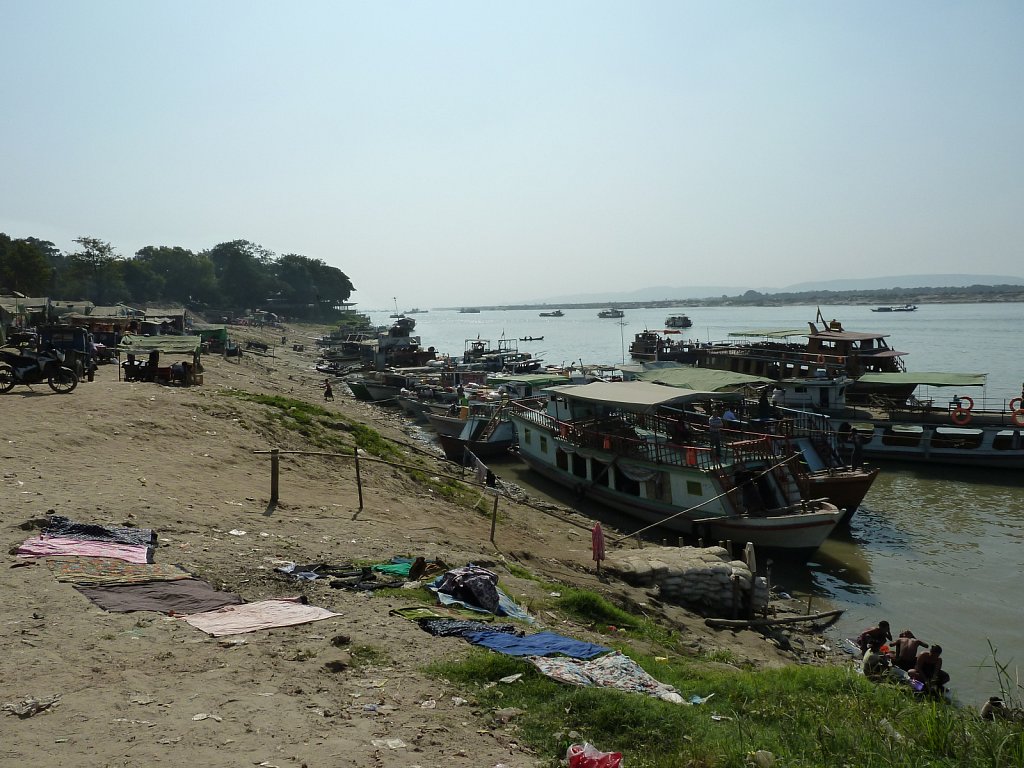 Boat jetty in Mandalay