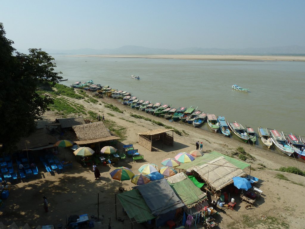 Irrawaddy river in Bagan 