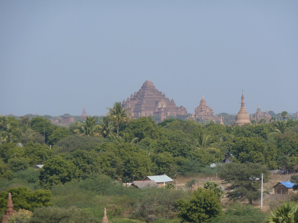 Outlook from Lay Myet Hnar Temple