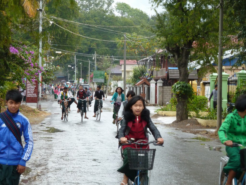End of school in Nyaung Shwe