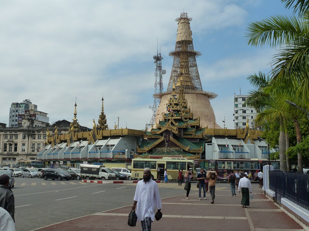 Covered Sule Pagoda in Yangon
